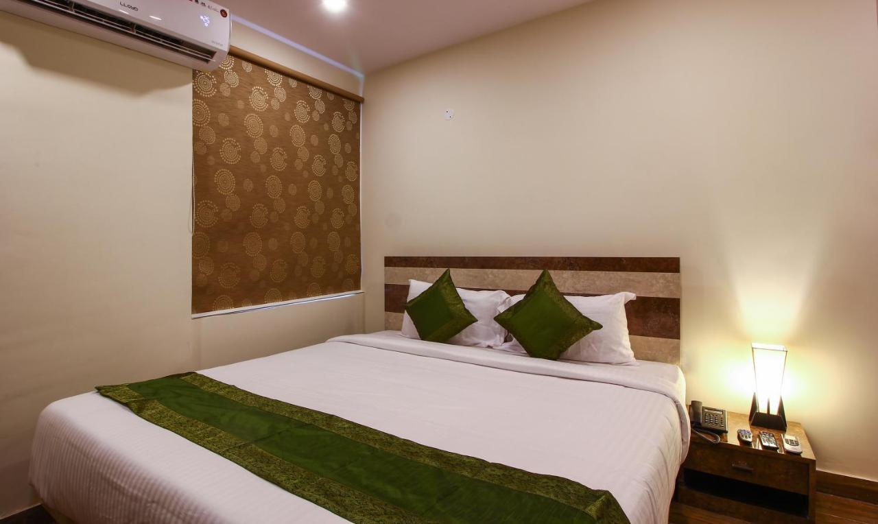 Treebo Address Inn, Banjara Hills Hyderabad Exterior foto