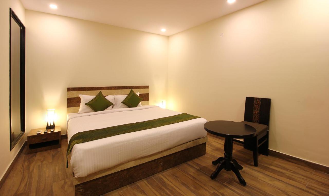 Treebo Address Inn, Banjara Hills Hyderabad Exterior foto