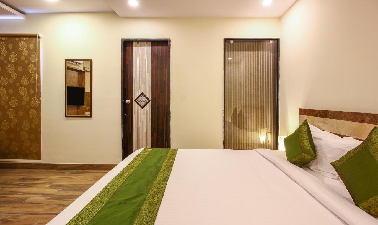 Treebo Address Inn, Banjara Hills Hyderabad Exterior foto