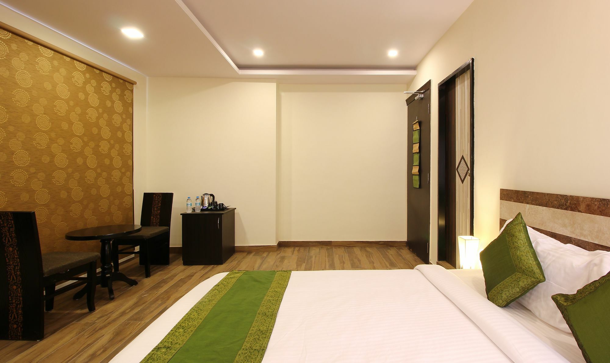 Treebo Address Inn, Banjara Hills Hyderabad Exterior foto